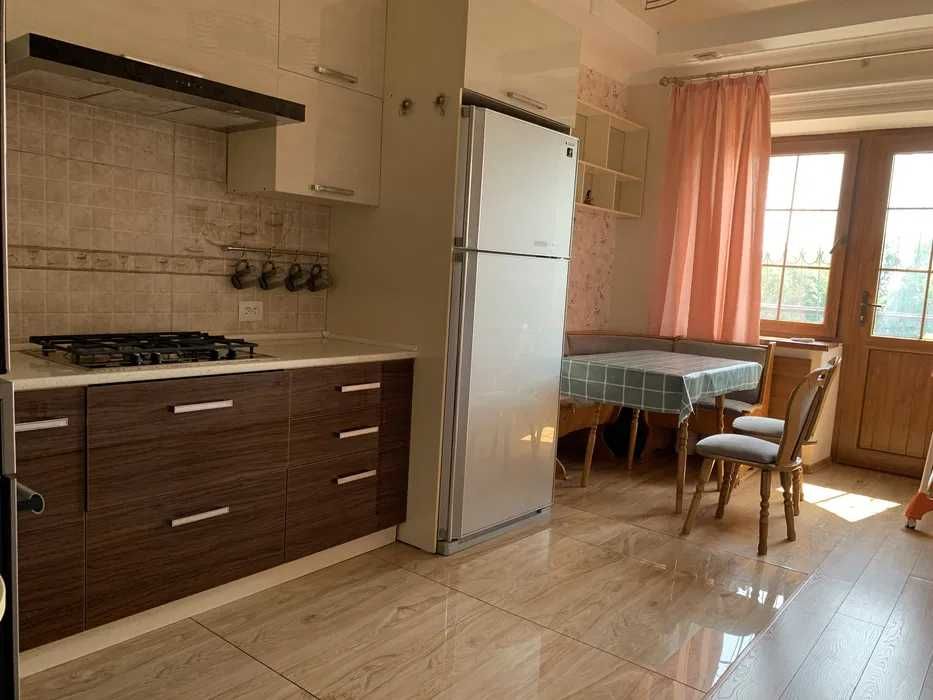 квартира в аренду!!! 3 ком 5 этаж Мирабад 172*