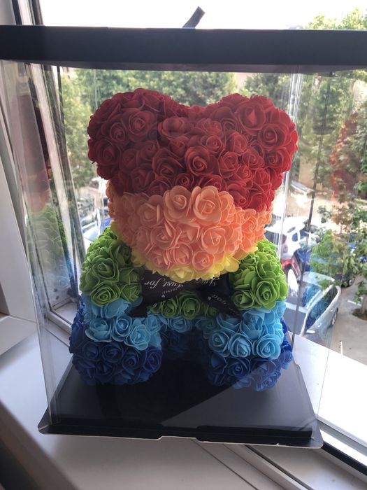 Ursulet figurina in culori degrade inaltime 40 cm 170 lei