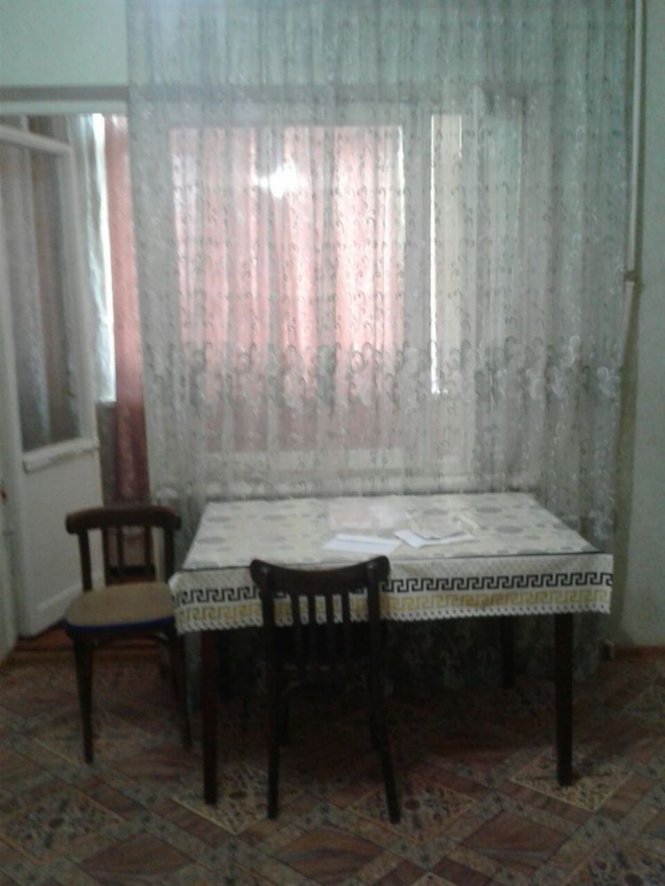 Сдаю. Дворец Авиастроителей, 1/3/4, средняя с обстановкой