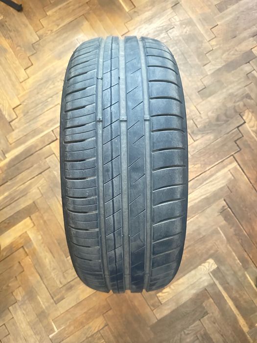 1 бр лятна гумаGOODYEAR EFFICIENT GRIP
Performance,
195/55/16