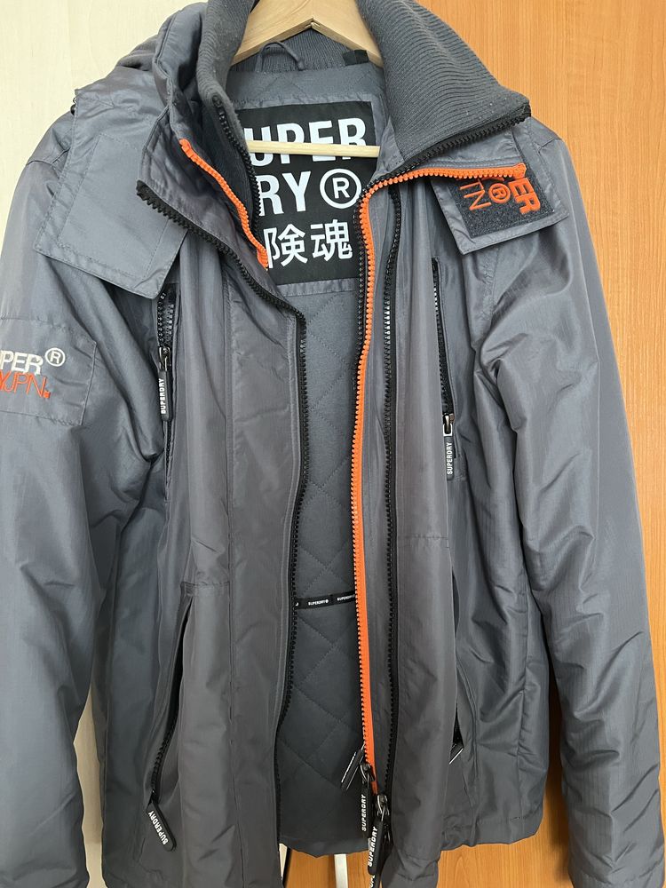 Есенно яке на Super Dry