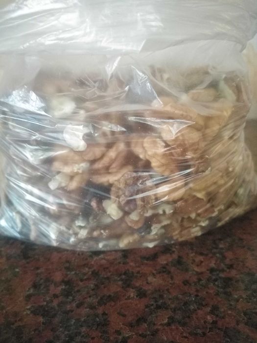 Vand nuca si pentru PRAJITURI