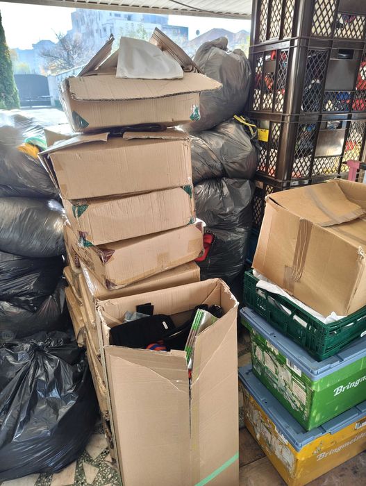 Caciuli, bandane, Strampi si haine SH calitatea I