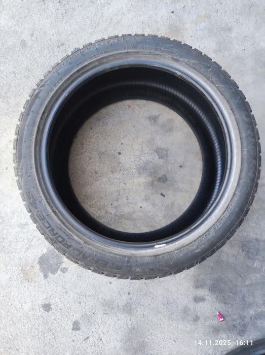 Гуми 245/45/19 2бр 275/40/19 2бр спорт пакет