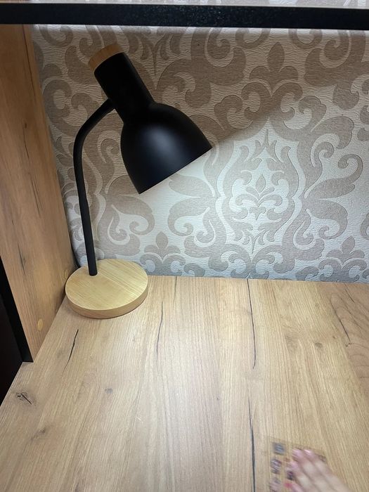 Лампа настольная светильник