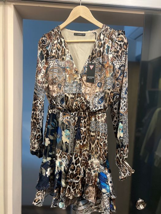 Чисто нова рокля Guess - S размер