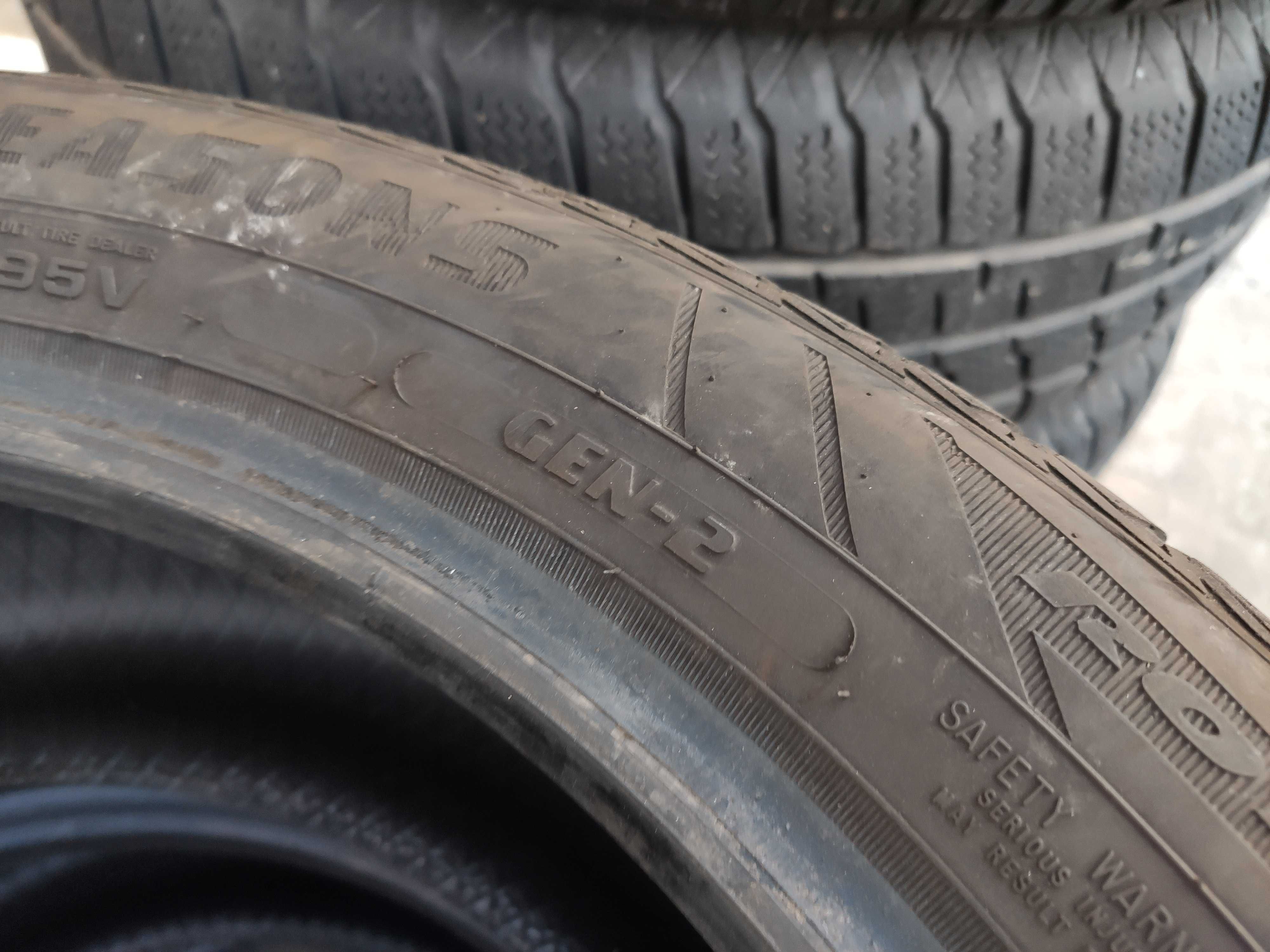 2бр Всесезонни гуми 215 50 17 - Goodyear - DOT 2022