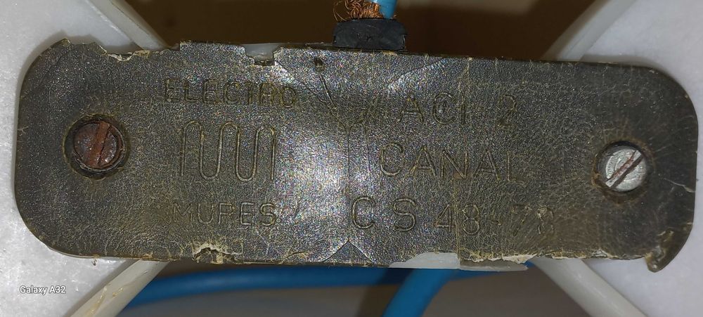 Antena TV (Electromures) veche de camera