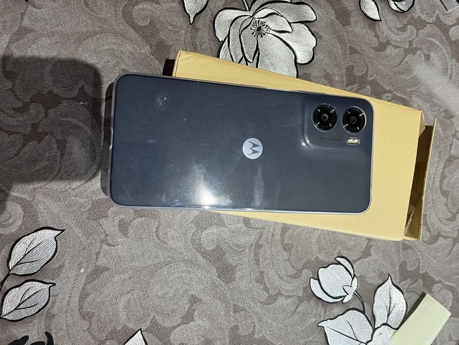 Телефон Motorola G05