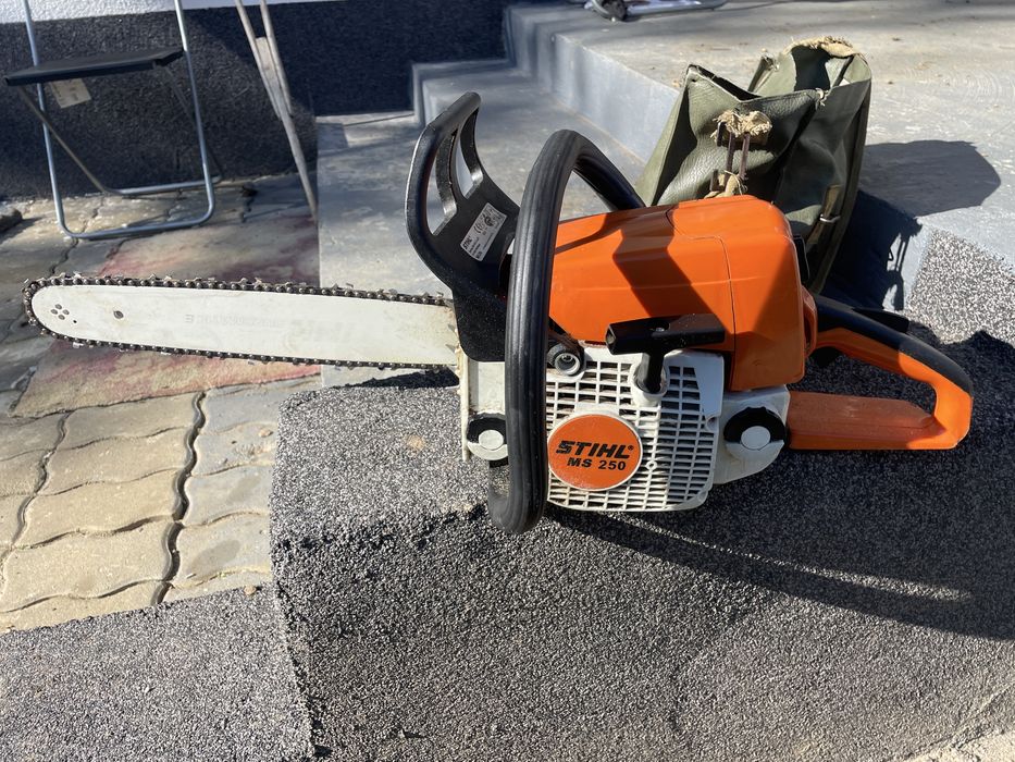 Vand sthil ms 250 1300 lei negociabil