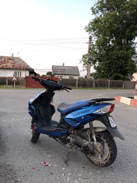 Vand scuter foarte bun
