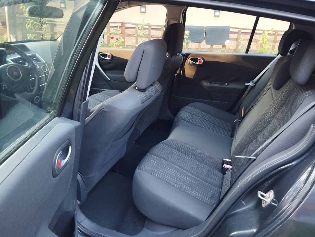 Vând Renault Megane 2
