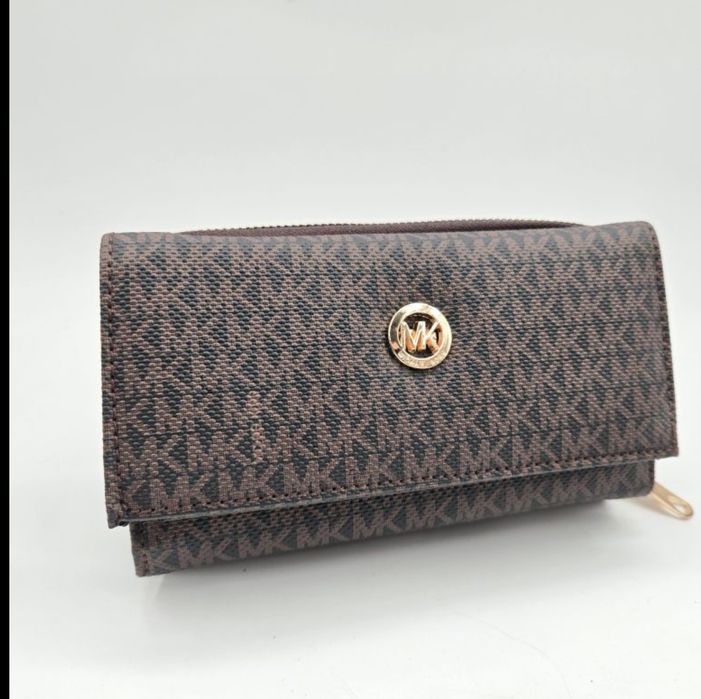 Дамски портмонета