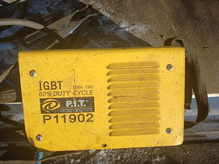 Продам сварочный аппарат .