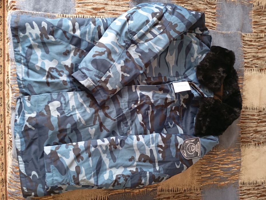 Продам полицейскую зимнюю куртку с подкладом