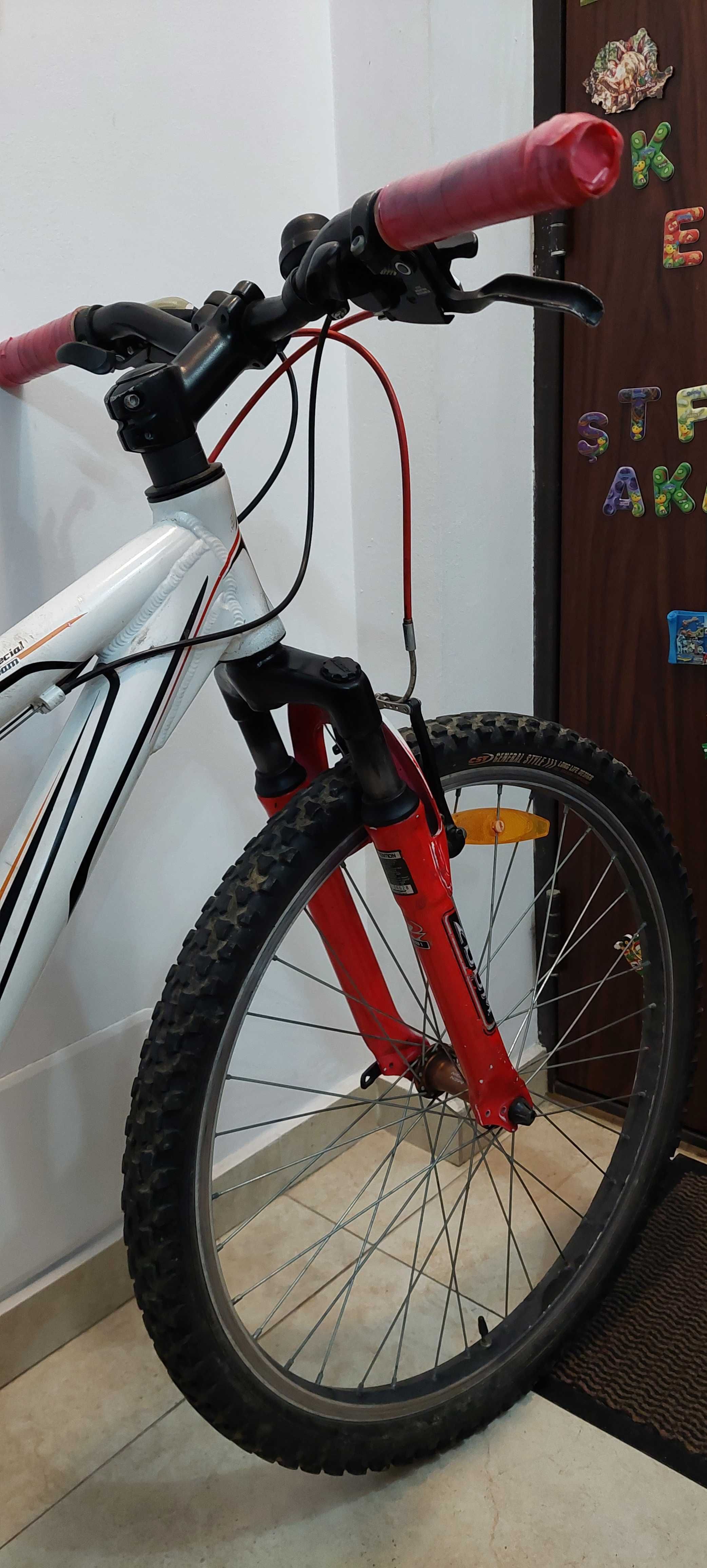 Bicicletă, cadru aluminiu, roți 24 inch, 3X7 viteze