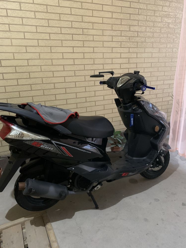 Mustang 125cc skuter