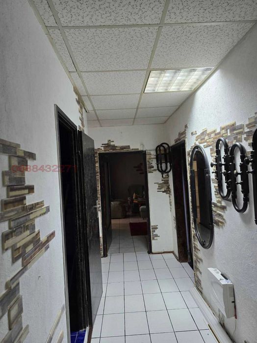 Тристаен апартамент в кв.Кючук Париж