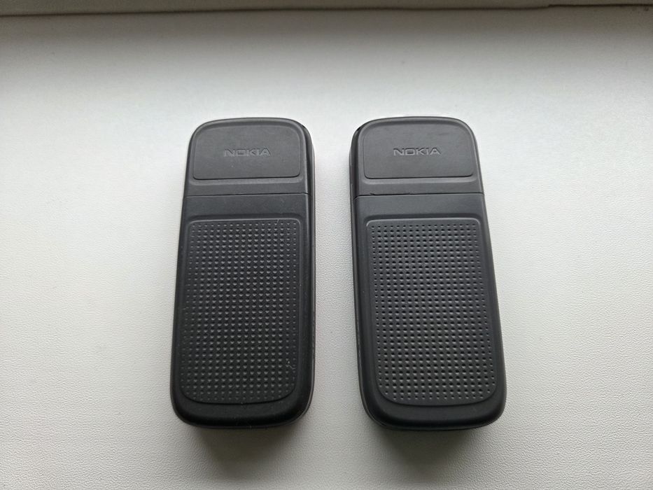 Nokia 1200/1208 - telefon simplu cu butoane