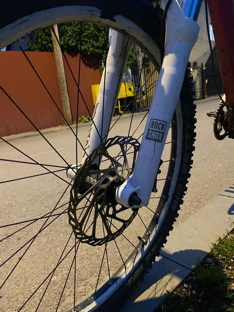 Vând sau schimb Bicicleta Canyon FRX 9.0