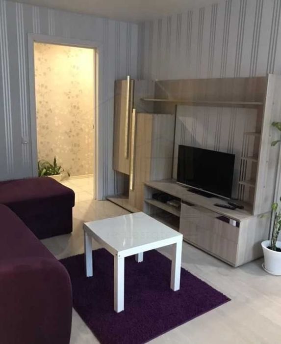 Дава се под наем Двустаен апартамент в Пловдив, Център - 48 кв.м за 193.8 € - Снимка #1