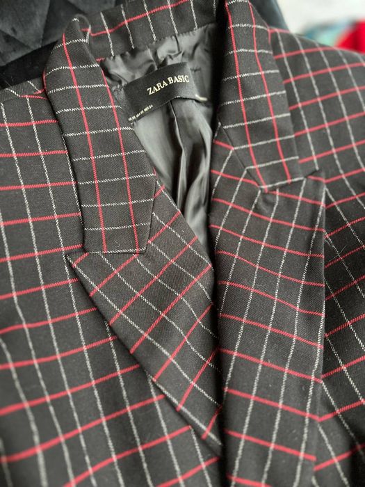 Costum zara ca nou mărimea xs