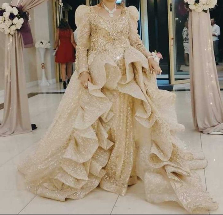 Rochita de gala cu trena