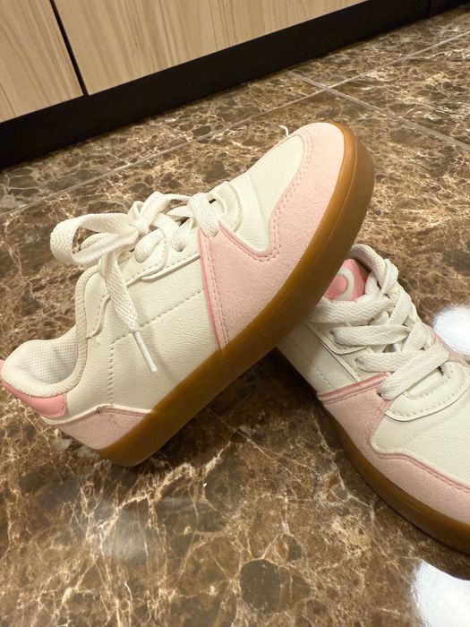 Детски маратонки розово-бяло