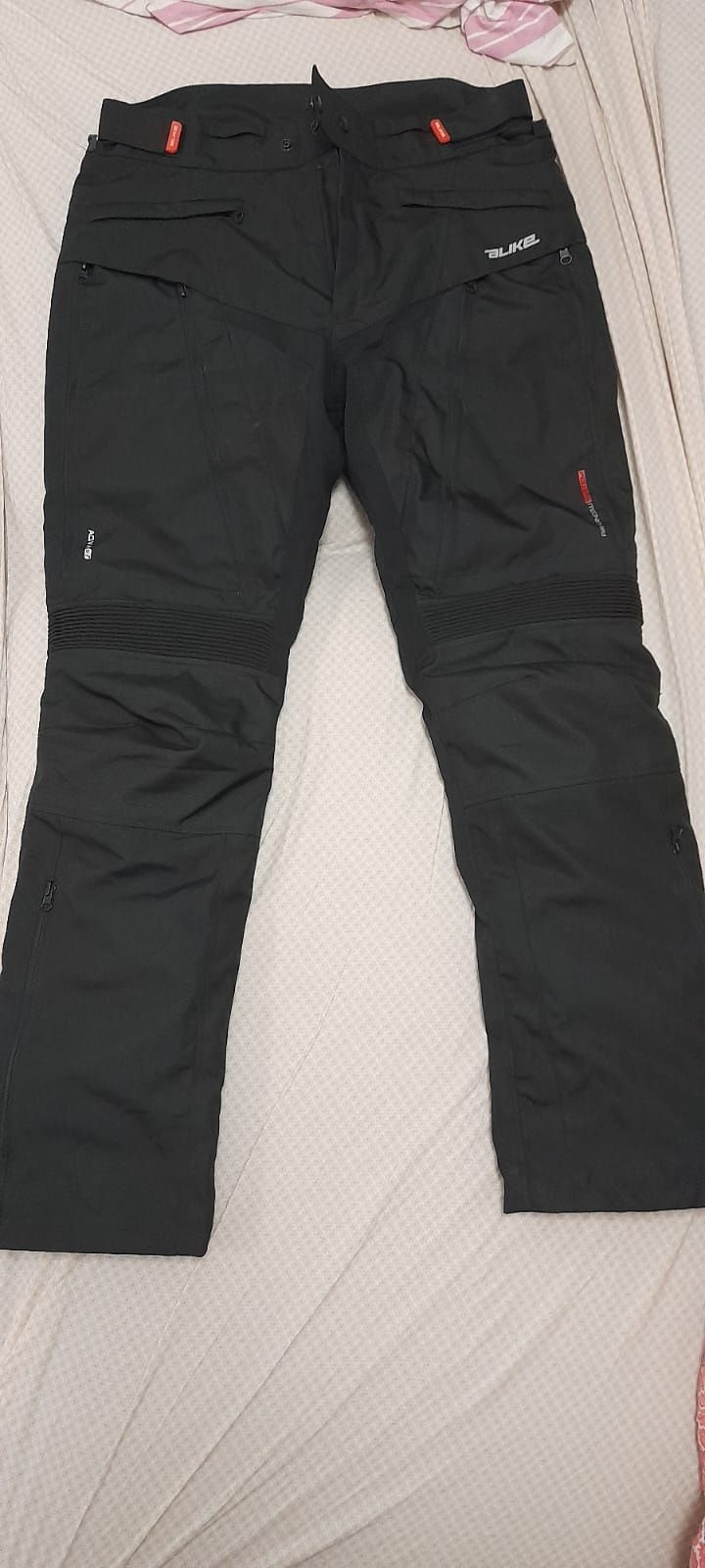 Pantaloni motor motocicleta noi