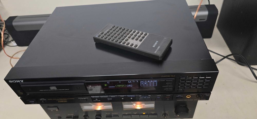 Cd player  Sony CDP 228 ES D