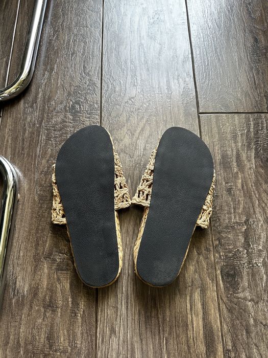 Продавам чехли от Zara Home