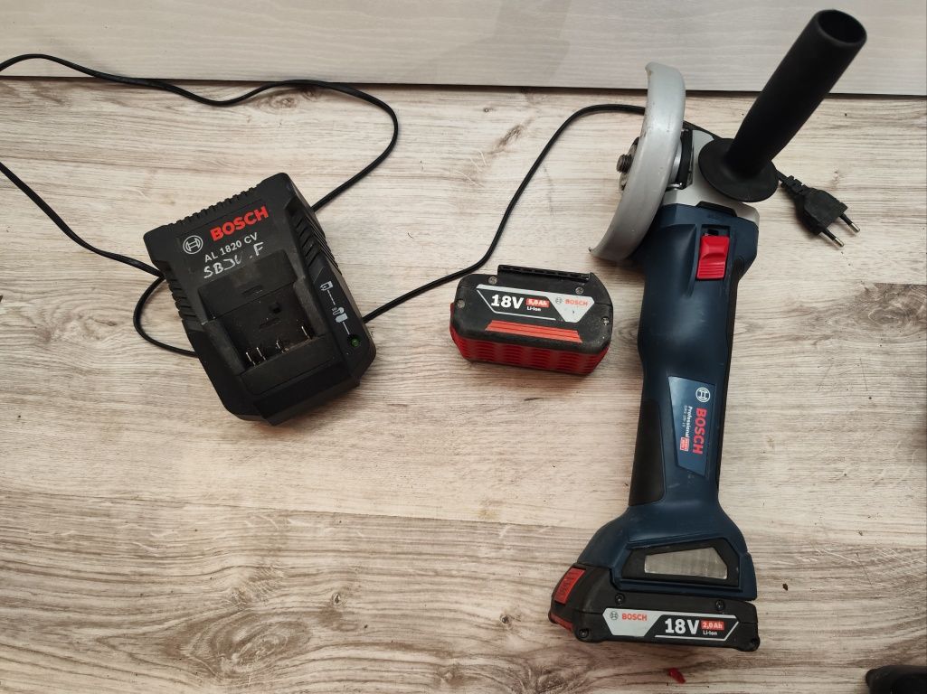 Flex pe acumulator Bosch GWS 18 V 10 Brushless