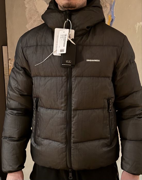 Ново оригинално яке DSQUARED2 IT52