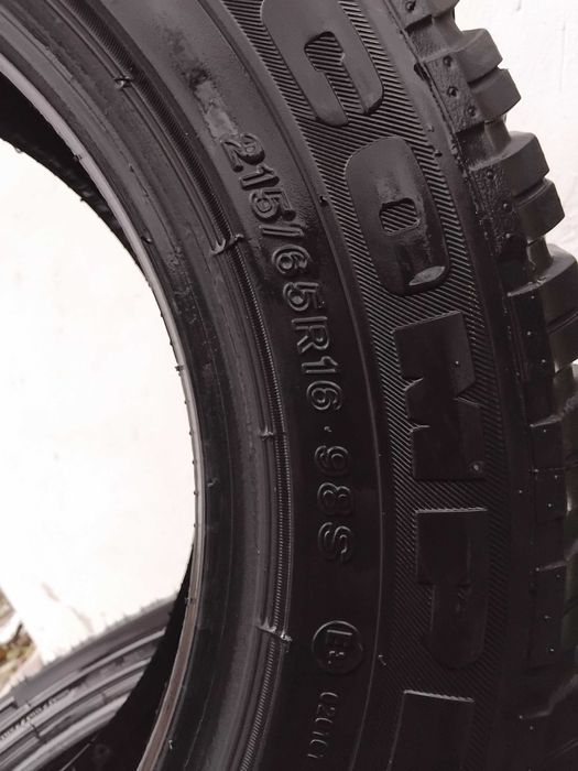 4 броя зимни гуми, 2х2 комплект