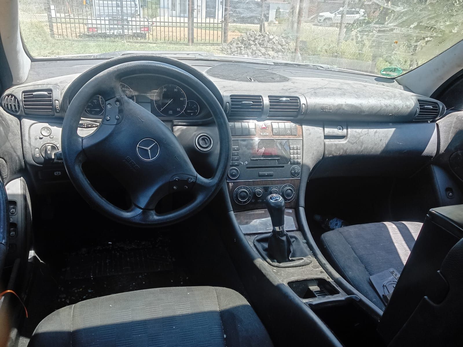 Dezmembrez/ vând Mercedes Benz  c class 2.2 diesel w203 2005