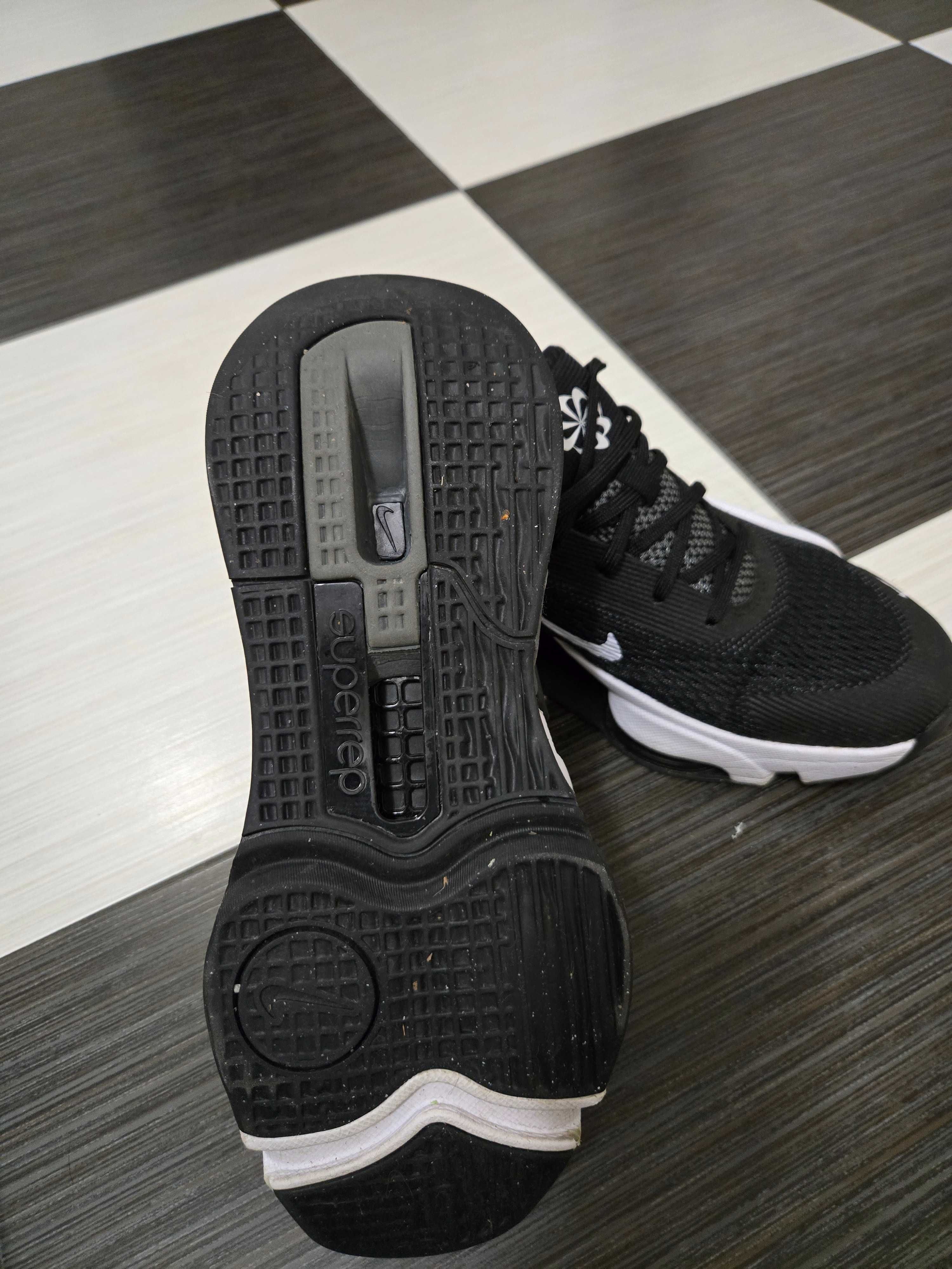 Маратонки Nike SupperRep