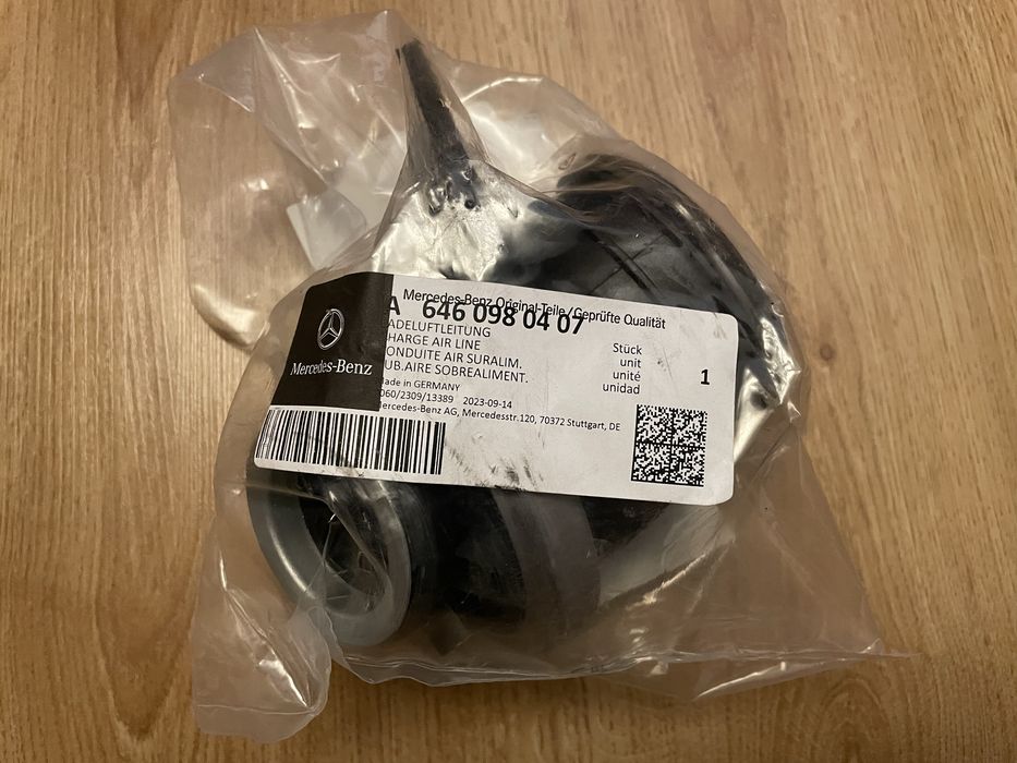 Filtru Epurator Turbo A6460980407 Mercedes C W203 2.2 CDI NOU ORIGINAL