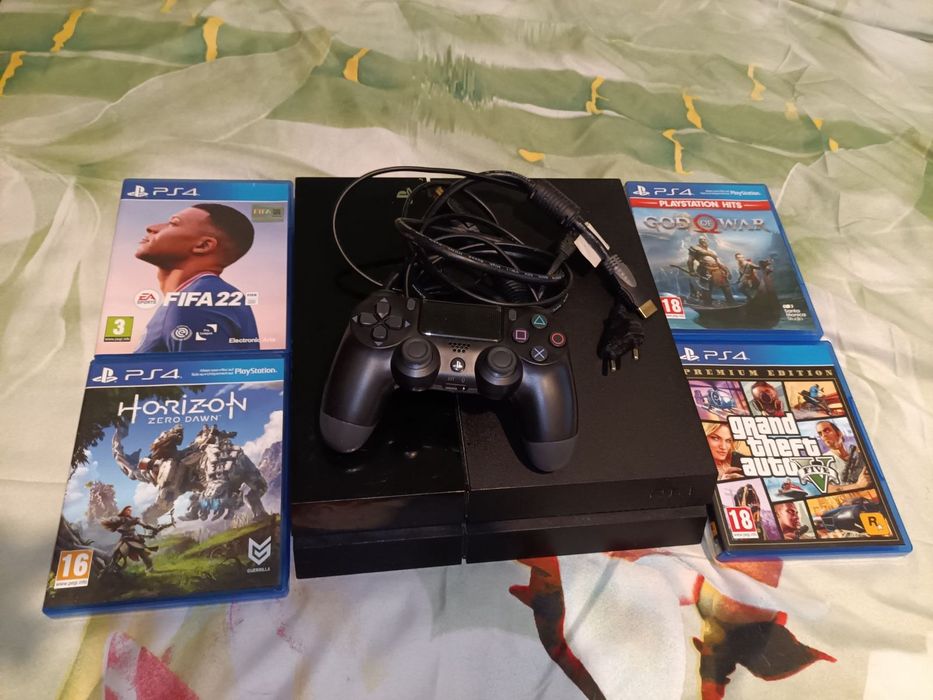 Продавам PS4 супер евтино