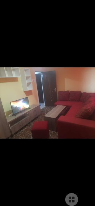 De închiriat / o camera