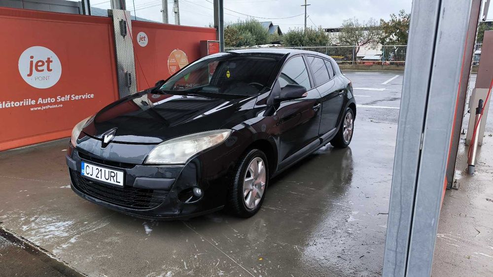 Renault Megane III Hatchback, 1.6 Benzină 16 valve, 2011, 101 CP