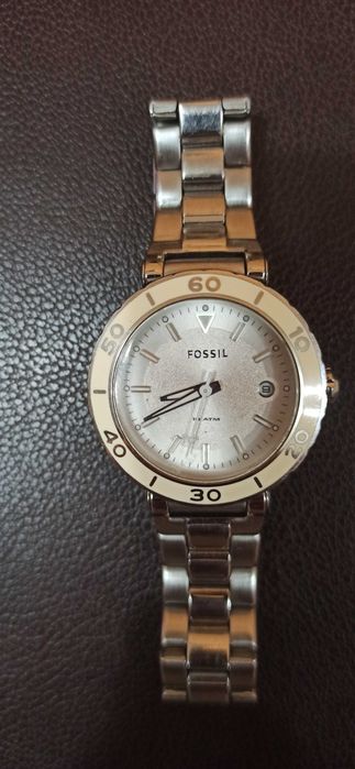 часовници Fossil-40 лв, Laura Torelli-40 лв Dreimaster-40 лв /но