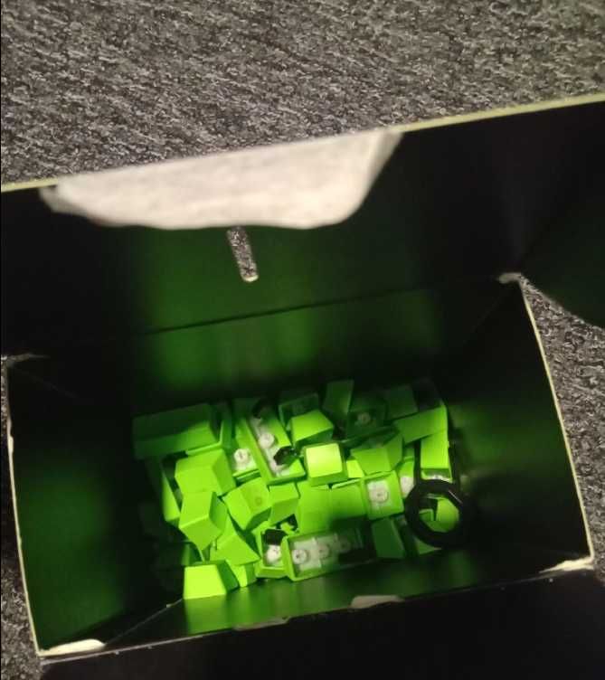 Геймърски Капачки за клавиатура razer -цвят зелен razer keycaps