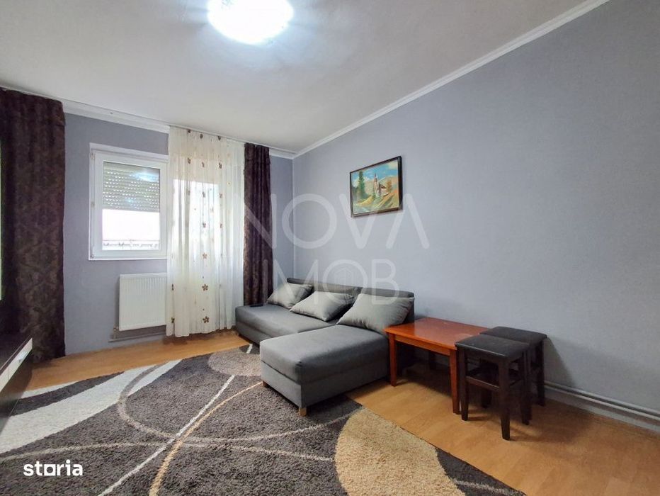 Garsoniera de inchiriat, Vasile Aaron