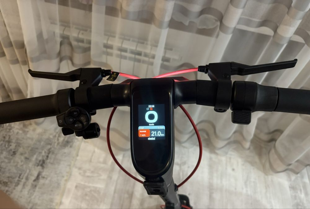 Ел.тротинетка Ninebot Segway F3