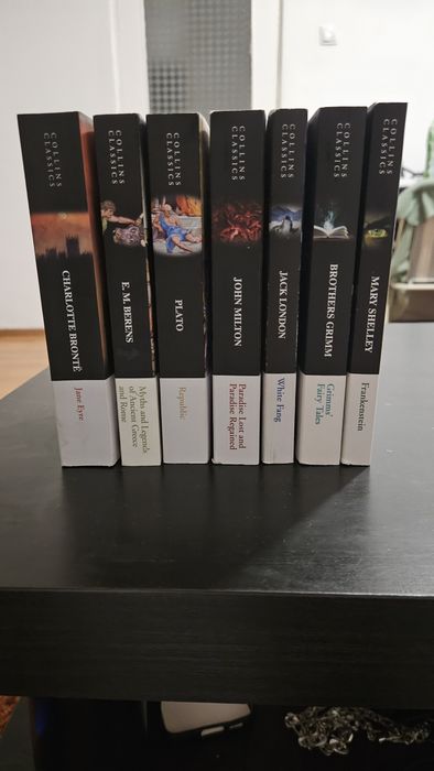 vand carti Collins Classics