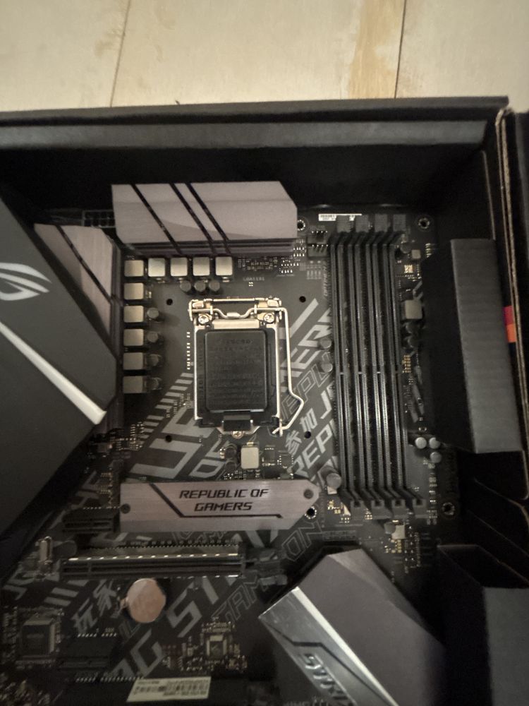 ASUS ROG STRIX B365-f gaming