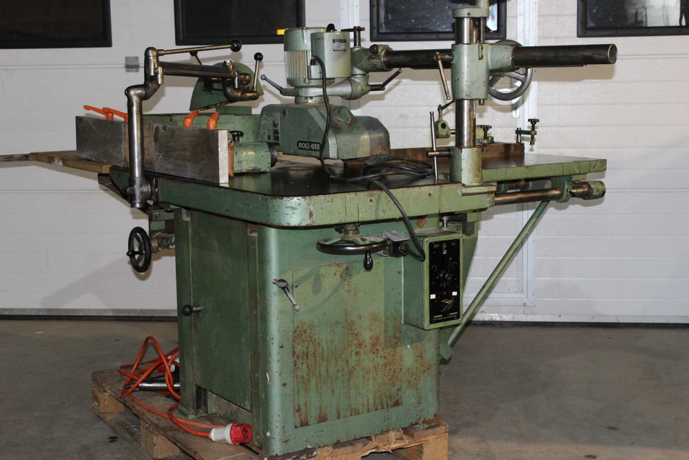 freza cu circular, avans mecanic, masa culisabila