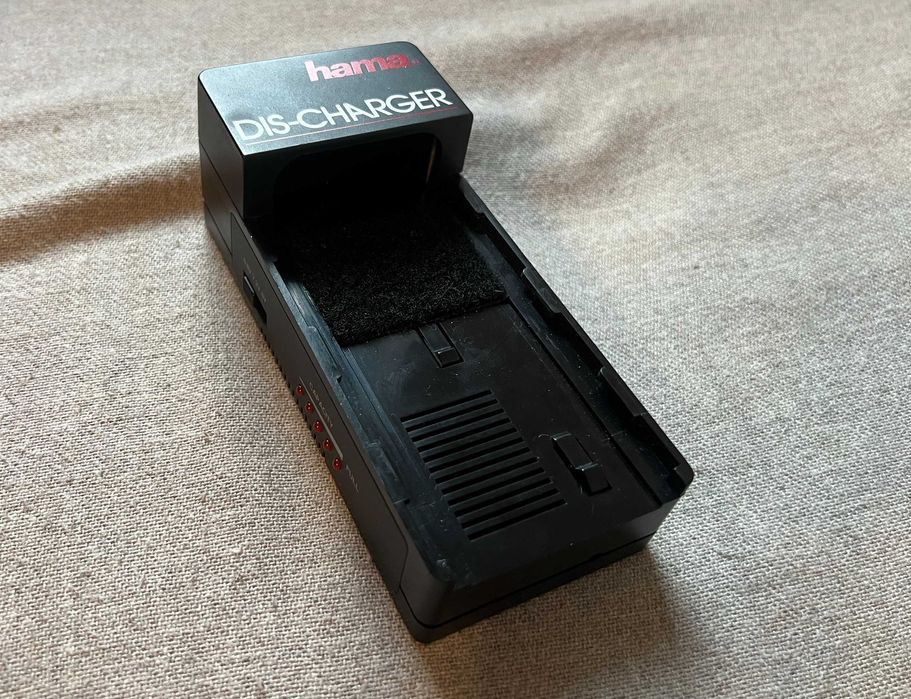 Dispozitiv descarcat baterii camere video Panasonic Hama 46499 vintage