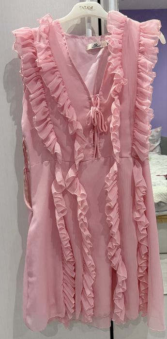 Официална рокля