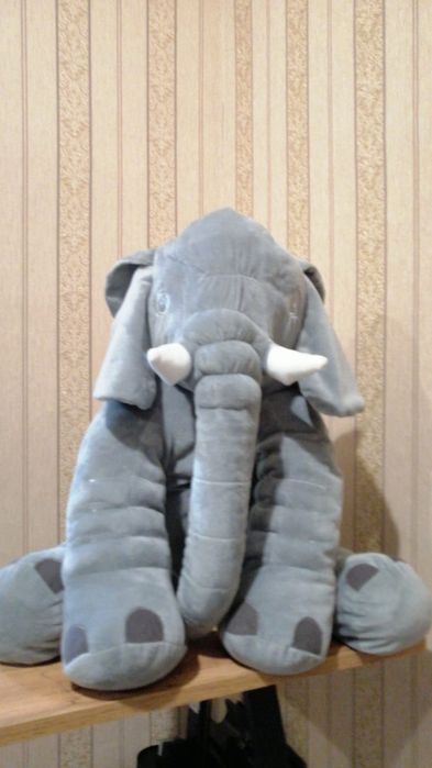 Продам большого слона с пледом  Б/у